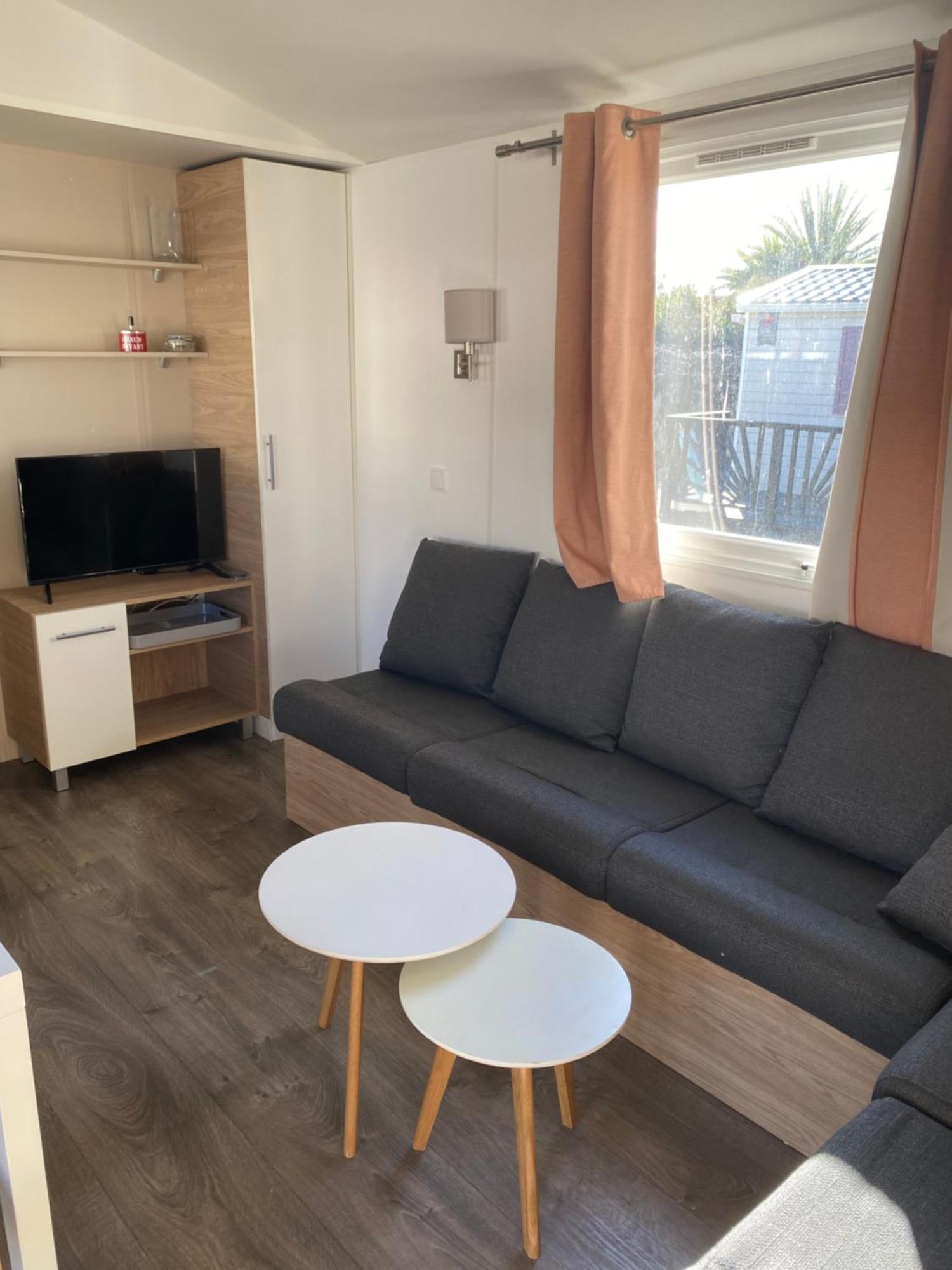 Mobhilomme La Carabasse Hotel Виас Екстериор снимка
